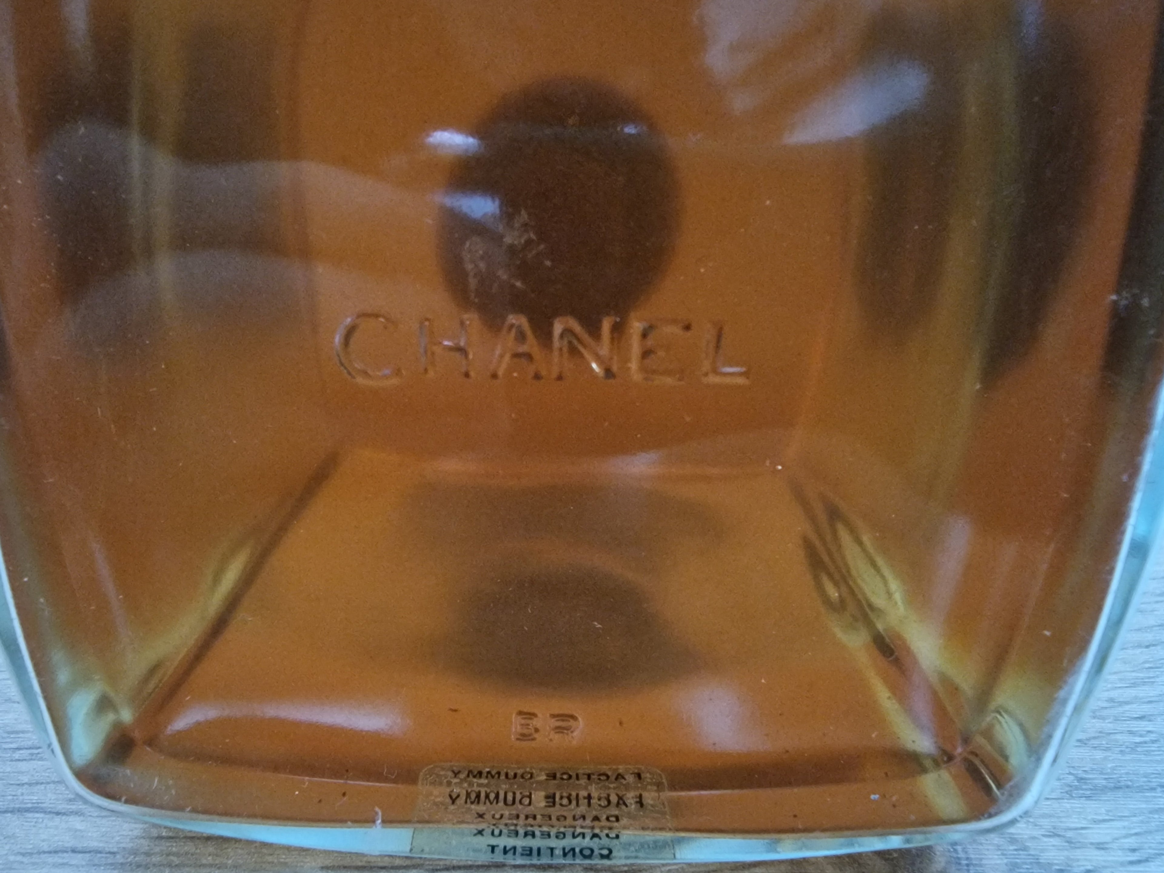 CHANEL . FICTICIO GIGANTE Nº5